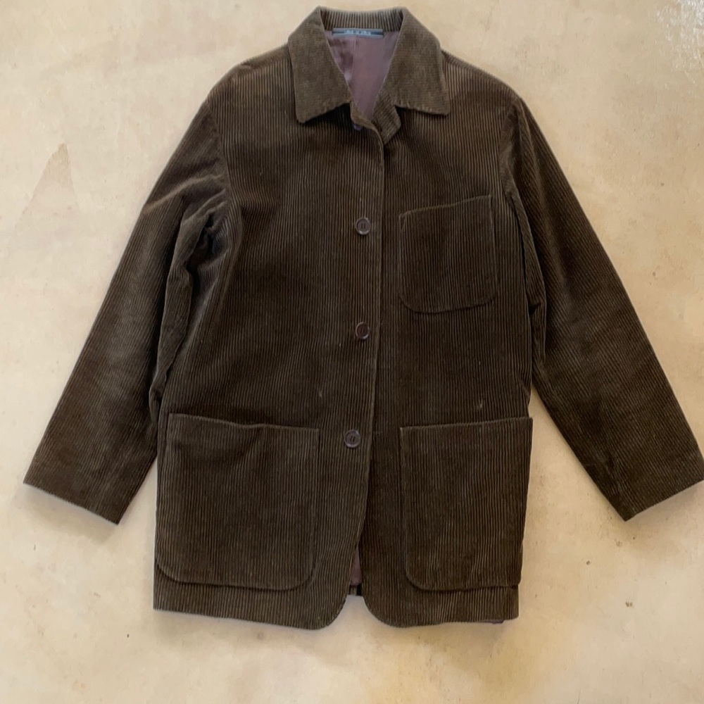 Cordoroy men’s jacket-unstructured/patch pockets